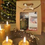 Vánoční balíček s čajem, hrníčkem a vánočním andílkem