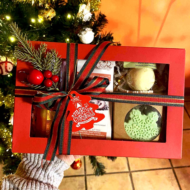 pro mámu 2 Vánoční balíček s čakrovou svící a čajem - Obrázek 1